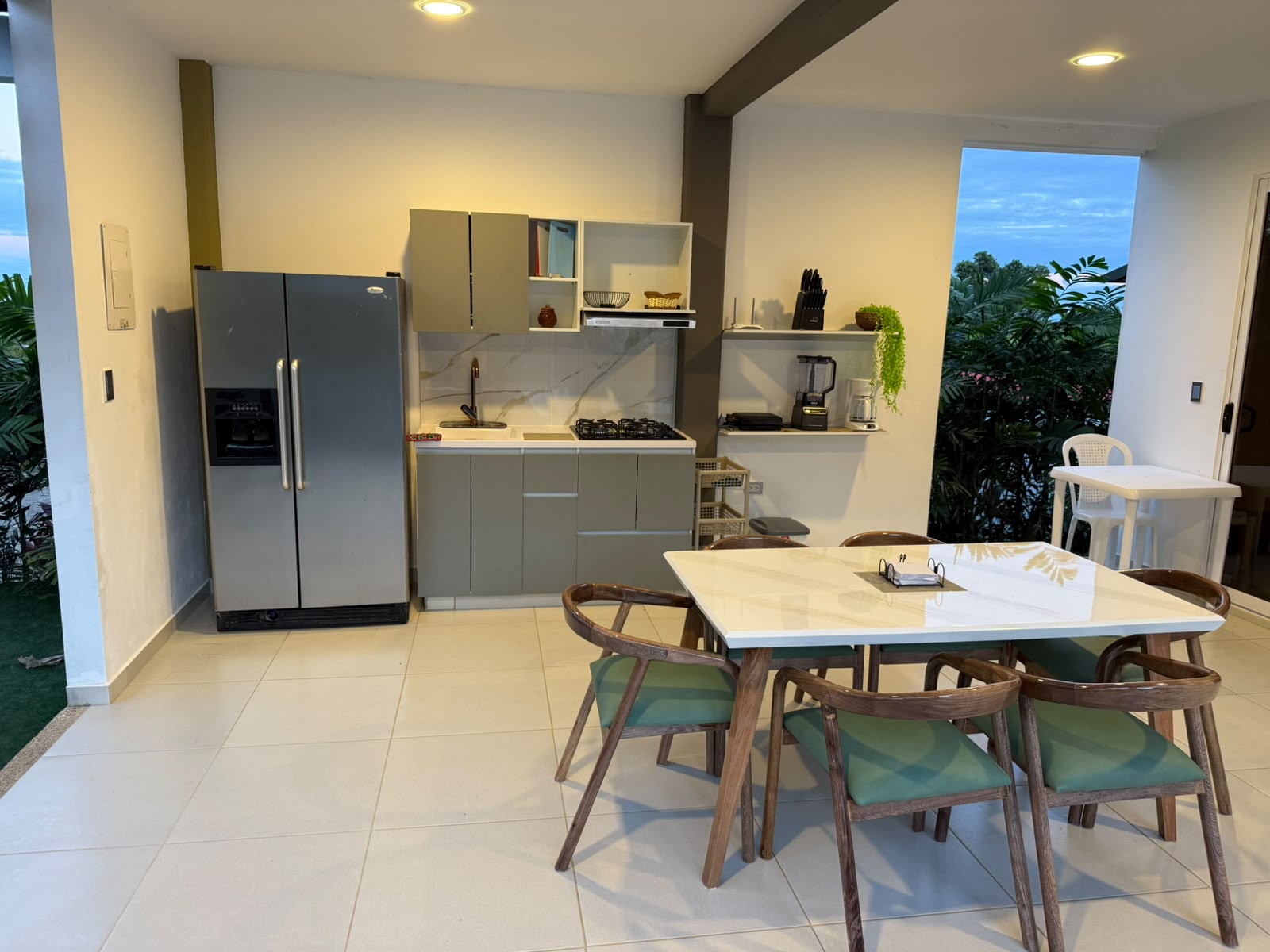 Casa de Diseño Moderno con Piscina Privada | Un espacio creado para desconectarte y disfrutar 17