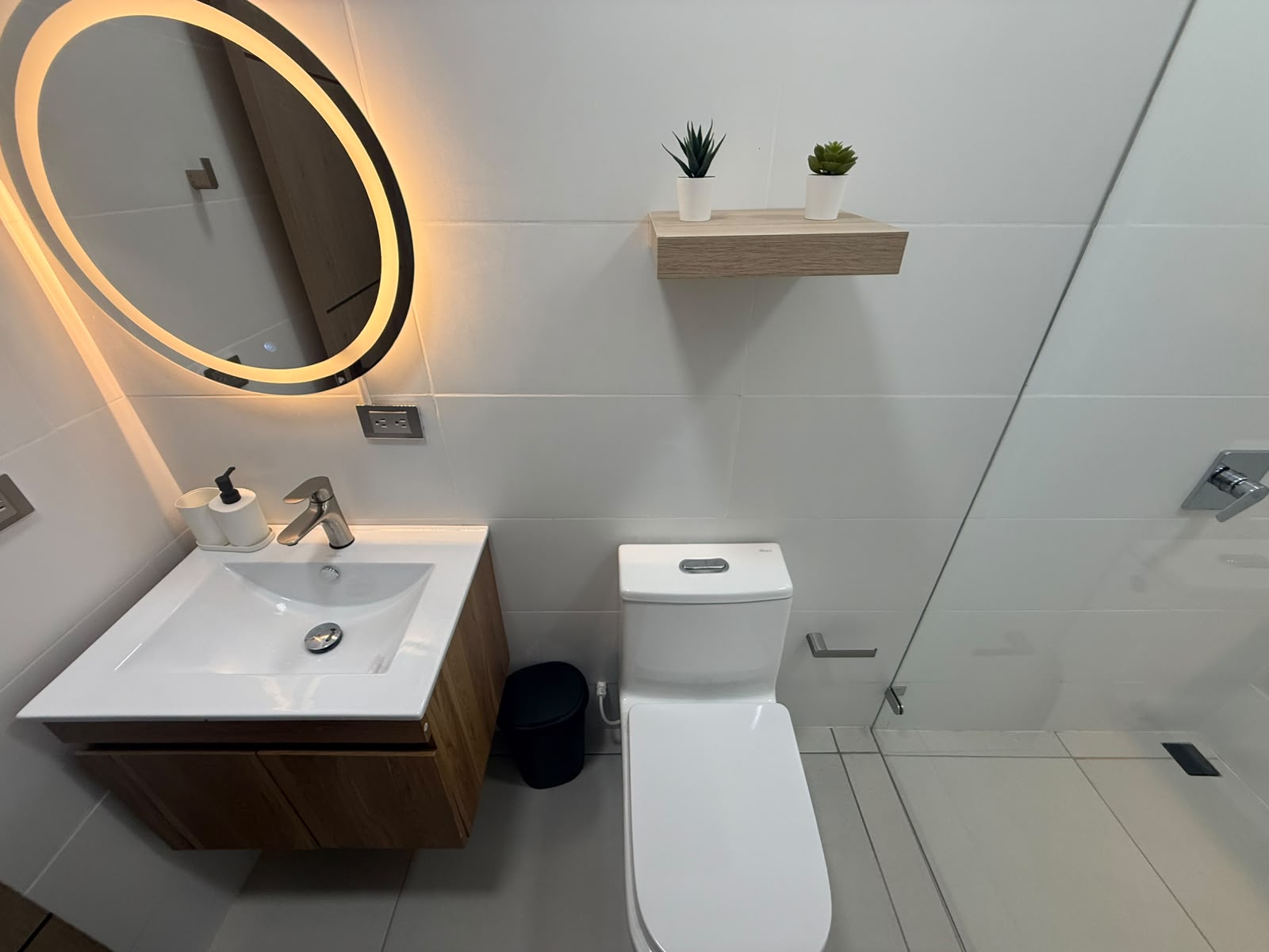 Casa de Diseño Moderno con Piscina Privada | Un espacio creado para desconectarte y disfrutar 29
