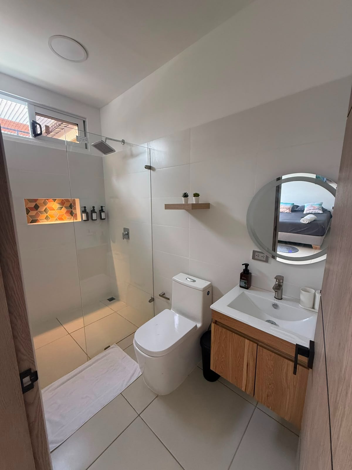 Casa de Diseño Moderno con Piscina Privada | Un espacio creado para desconectarte y disfrutar 2